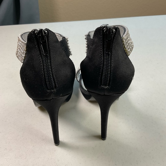 Party sparkle bling Nina Elegant Black and Silver sparkle Women's Heels - Picture 3 of 7